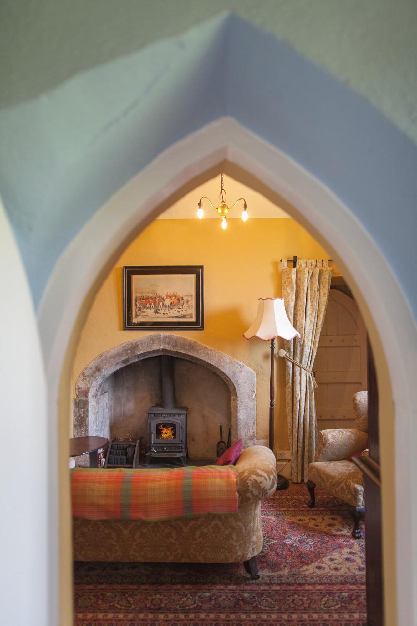 Villa Anne'S Grove Miniature Castle à Castletownroche Extérieur photo