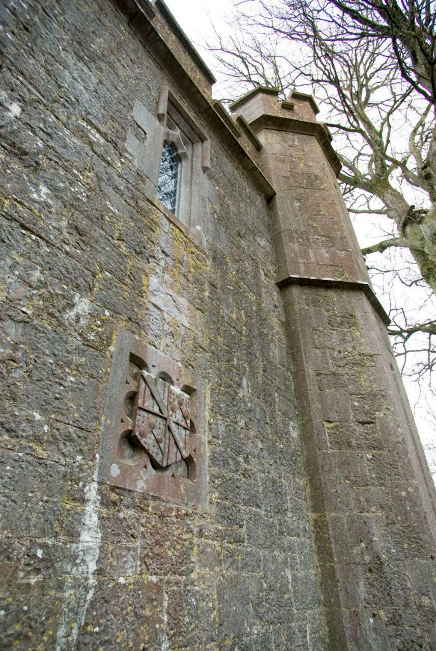 Villa Anne'S Grove Miniature Castle à Castletownroche Extérieur photo